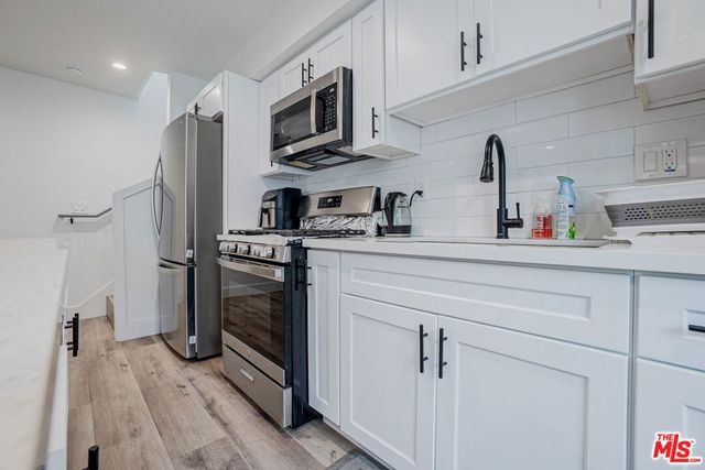 1321 W 30th Street, Los Angeles, CA 90007