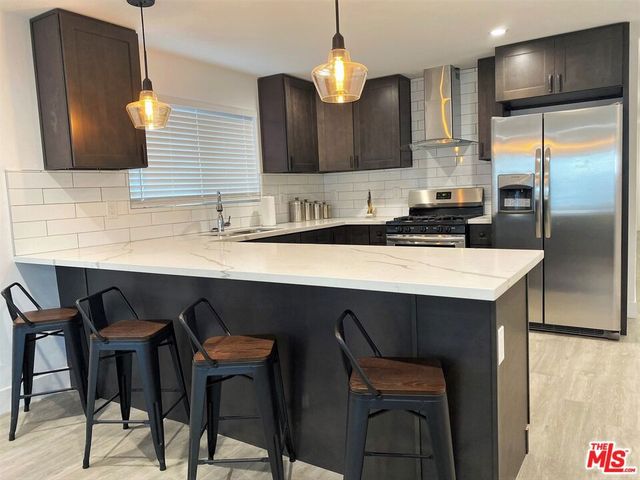 1321 W 30th Street, Los Angeles, CA 90007