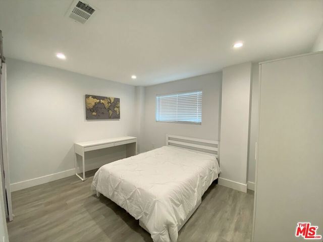 1321 W 30th Street, Los Angeles, CA 90007