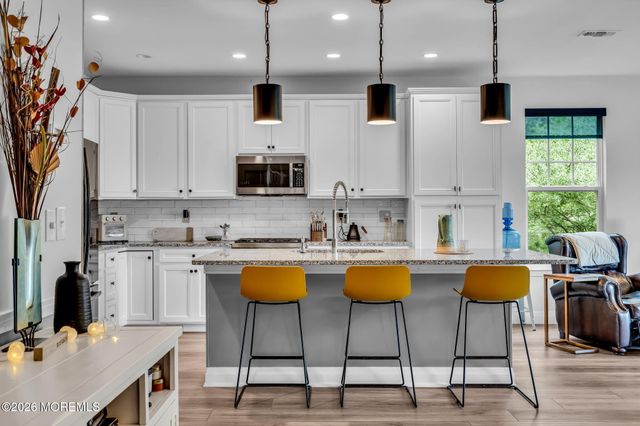 1 Mallard Court, Howell, NJ 07731
