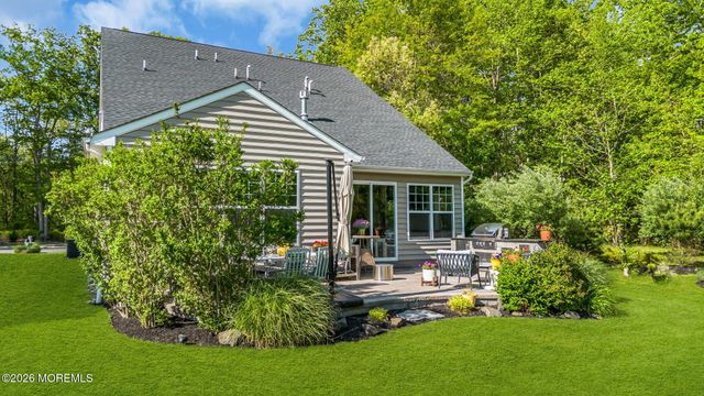 1 Mallard Court, Howell, NJ 07731