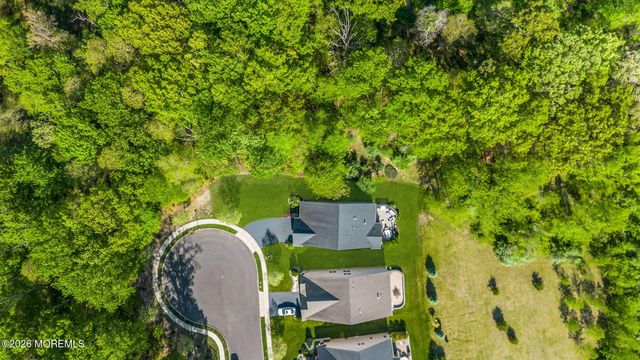 1 Mallard Court, Howell, NJ 07731