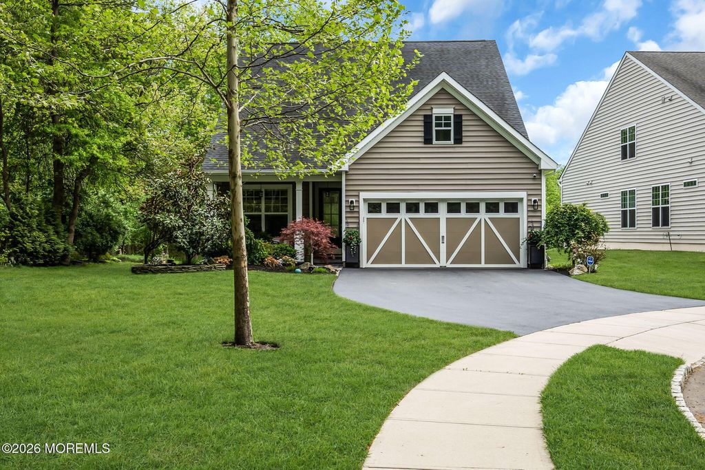 1 Mallard Court, Howell, NJ 07731