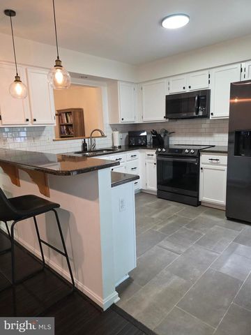9212 BURLEY LN, Laurel, MD 20723