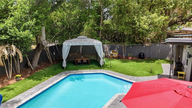 1306 CEYLON DRIVE, Orlando, FL 32806