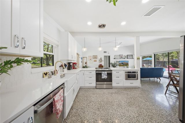 1306 CEYLON DRIVE, Orlando, FL 32806