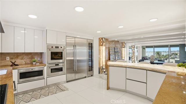 2525 Ocean Boulevard C-1, Corona Del Mar, CA 92625