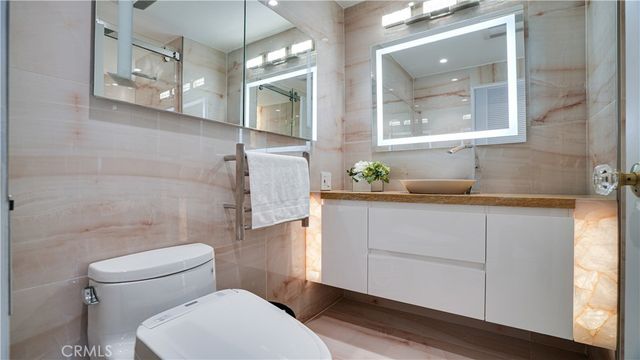 2525 Ocean Boulevard C-1, Corona Del Mar, CA 92625