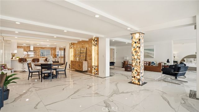 2525 Ocean Boulevard C-1, Corona Del Mar, CA 92625