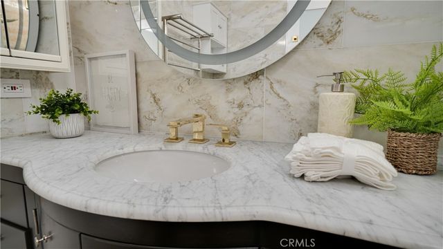 2525 Ocean Boulevard C-1, Corona Del Mar, CA 92625