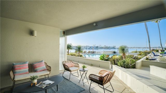 2525 Ocean Boulevard C-1, Corona Del Mar, CA 92625