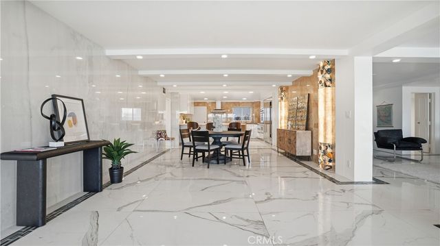 2525 Ocean Boulevard C-1, Corona Del Mar, CA 92625