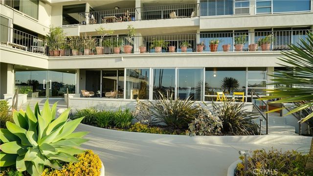 2525 Ocean Boulevard C-1, Corona Del Mar, CA 92625