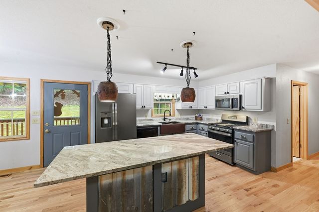208 Saddle Ridge Drive, Blairsville, GA 30512