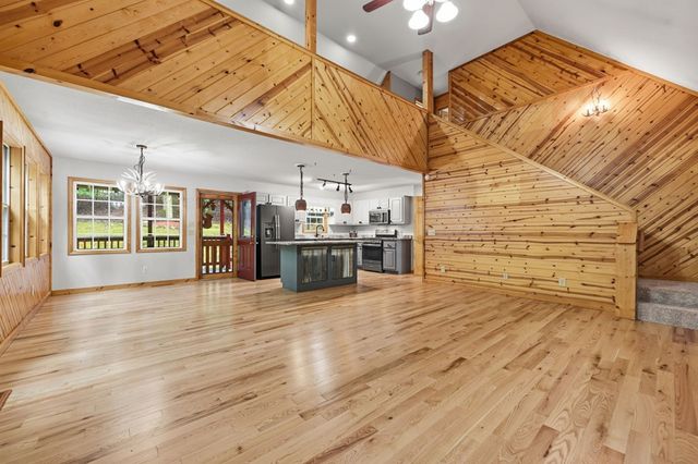 208 Saddle Ridge Drive, Blairsville, GA 30512