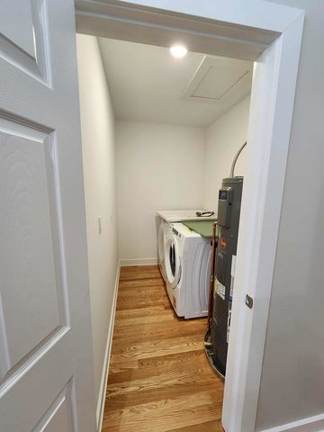 6321 S Eberhart Avenue 2, Chicago, IL 60637