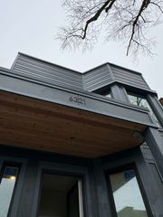 6321 S Eberhart Avenue 2, Chicago, IL 60637
