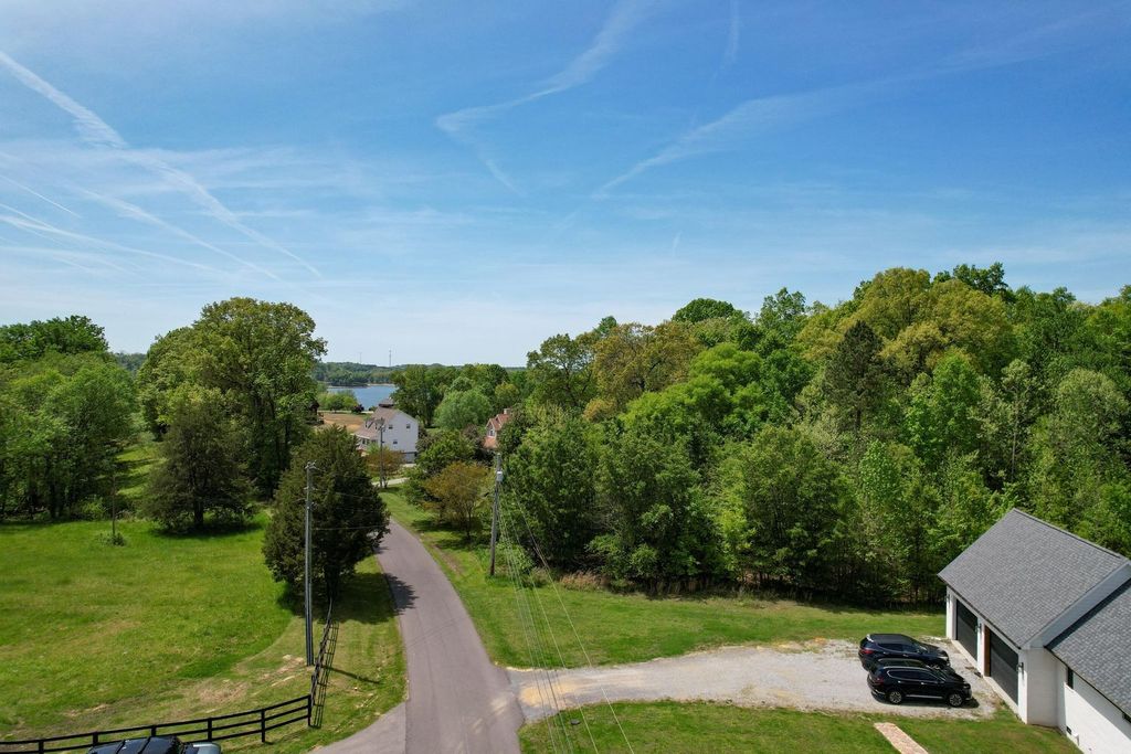 37 McCorkle Rd, White Pine, TN 37890