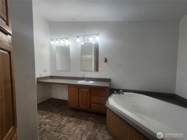 80 W Satsop Drive, Elma, WA 98541