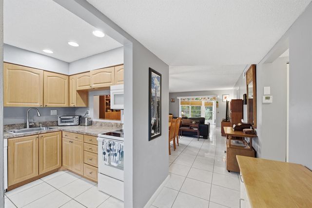 2600 Fiore Way 101-C, Delray Beach, FL 33445