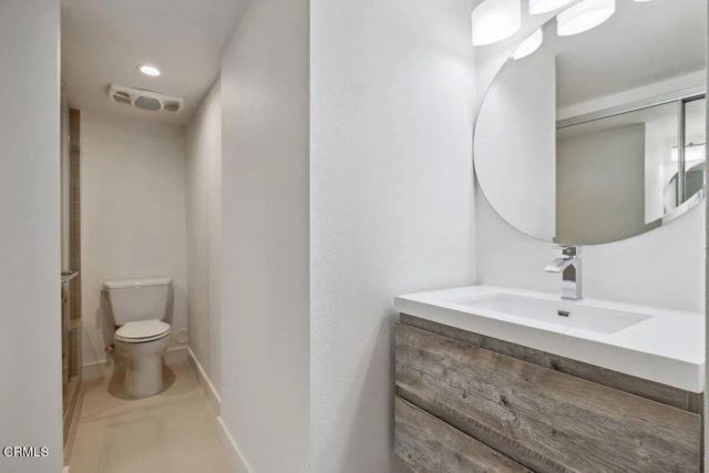 4555 Falkirk Bay, Oxnard, CA 93035