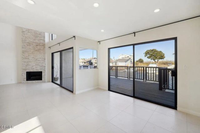 4555 Falkirk Bay, Oxnard, CA 93035