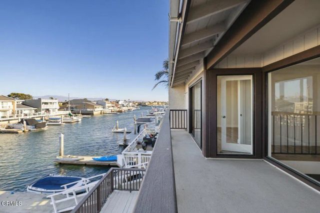 4555 Falkirk Bay, Oxnard, CA 93035