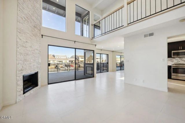 4555 Falkirk Bay, Oxnard, CA 93035