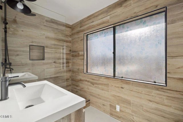 4555 Falkirk Bay, Oxnard, CA 93035