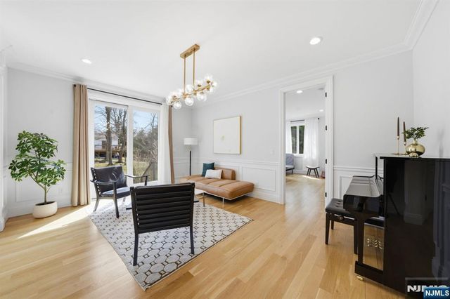 34 Dubois Avenue, Alpine, NJ 07620