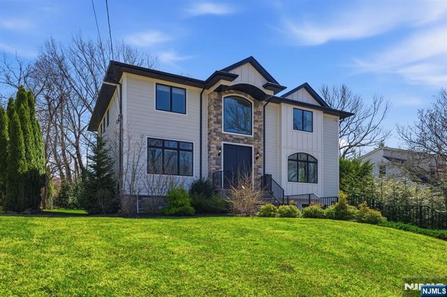 34 Dubois Avenue, Alpine, NJ 07620