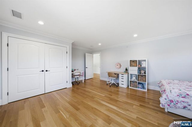 34 Dubois Avenue, Alpine, NJ 07620