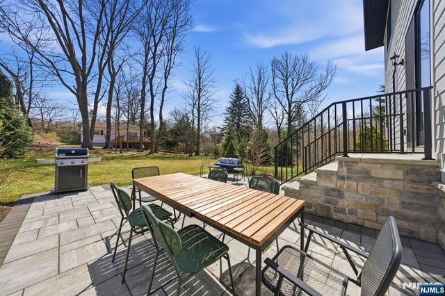 34 Dubois Avenue, Alpine, NJ 07620