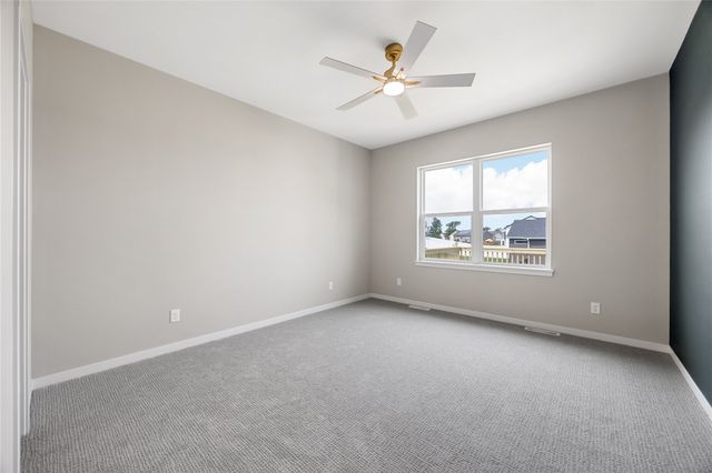 218 McCarran Avenue NE, Cedar Rapids, IA 52402