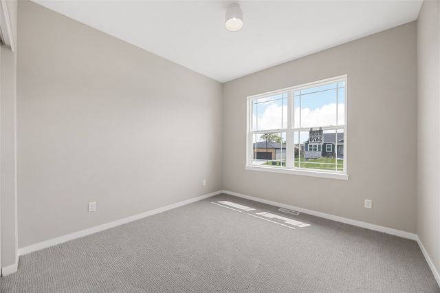 218 McCarran Avenue NE, Cedar Rapids, IA 52402