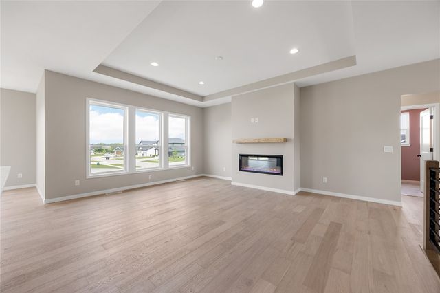 218 McCarran Avenue NE, Cedar Rapids, IA 52402