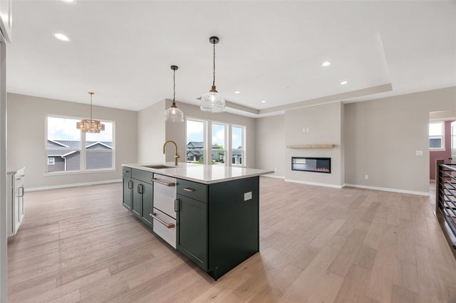 218 McCarran Avenue NE, Cedar Rapids, IA 52402