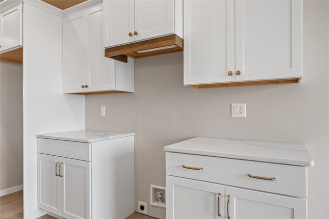 218 McCarran Avenue NE, Cedar Rapids, IA 52402