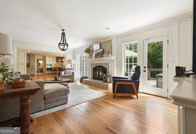 1385 Keans Court, Roswell, GA 30075