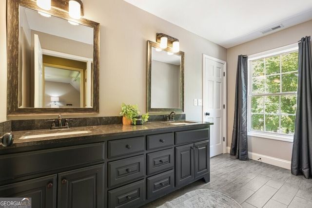 1385 Keans Court, Roswell, GA 30075