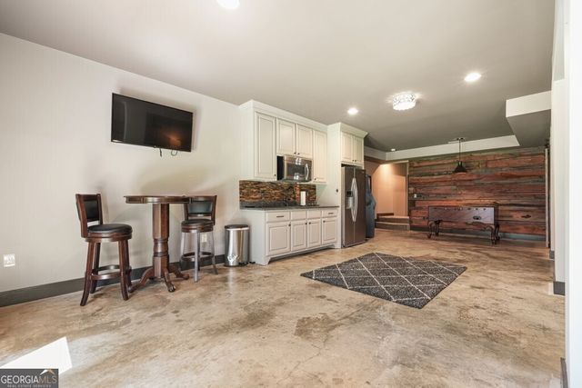 1385 Keans Court, Roswell, GA 30075