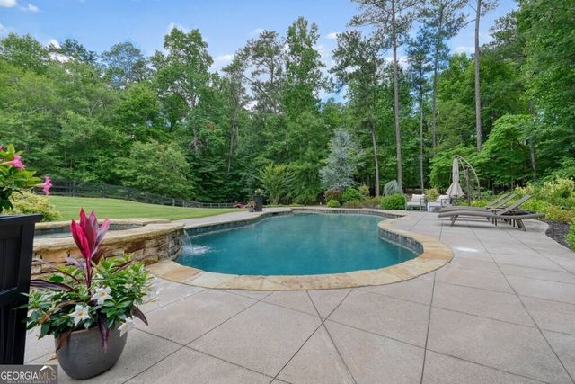 1385 Keans Court, Roswell, GA 30075