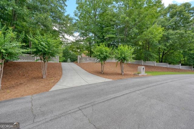 1385 Keans Court, Roswell, GA 30075