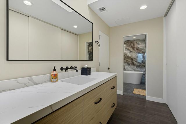 809 Inverness Drive, Rancho Mirage, CA 92270