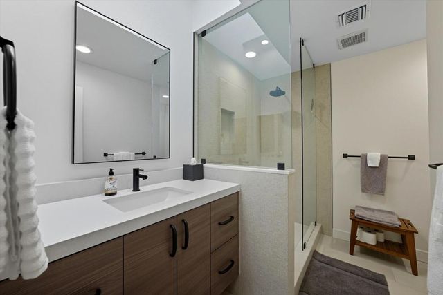 809 Inverness Drive, Rancho Mirage, CA 92270