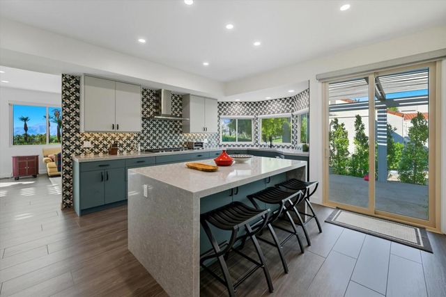 809 Inverness Drive, Rancho Mirage, CA 92270
