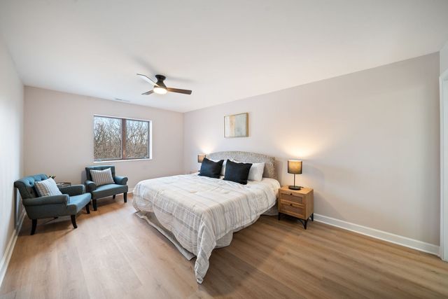 10 Trafalgar Square 403, Lincolnshire, IL 60069