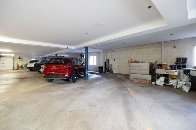 10 Trafalgar Square 403, Lincolnshire, IL 60069