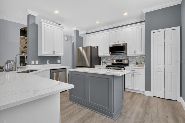 13160 SUNKISS LOOP, Windermere, FL 34786
