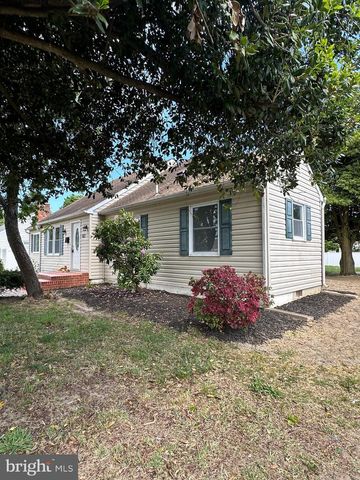 822 WHITE OAK RD, Dover, DE 19901